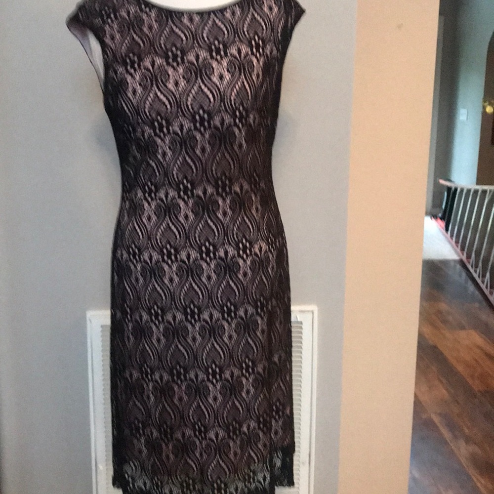 Black lace and pink sheath dress.